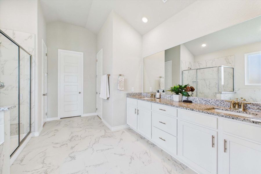 Representative furnished interior of a home built from the The Foster E by Davidson Homes LLC in Potranco Oaks, Castroville (Image 32).