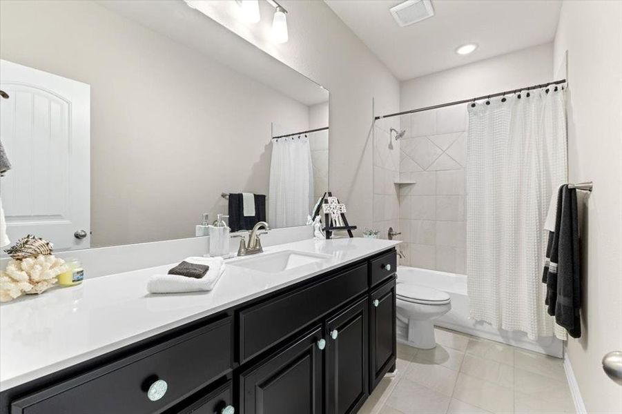 Furnished interior view inside a new home in Lakeview Heights, Azle (Image 14).
