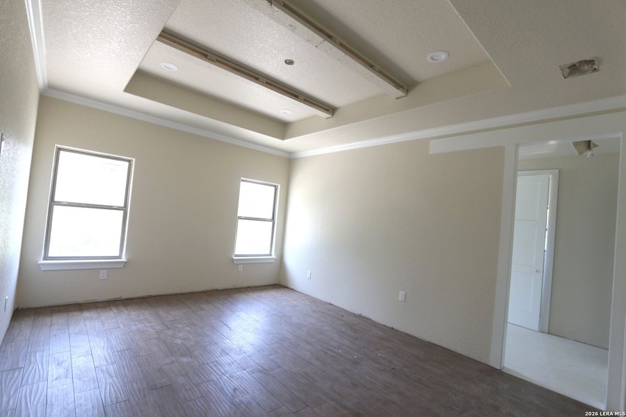 Spacious, unfurnished interior of a new home in , Adkins (Image 5).