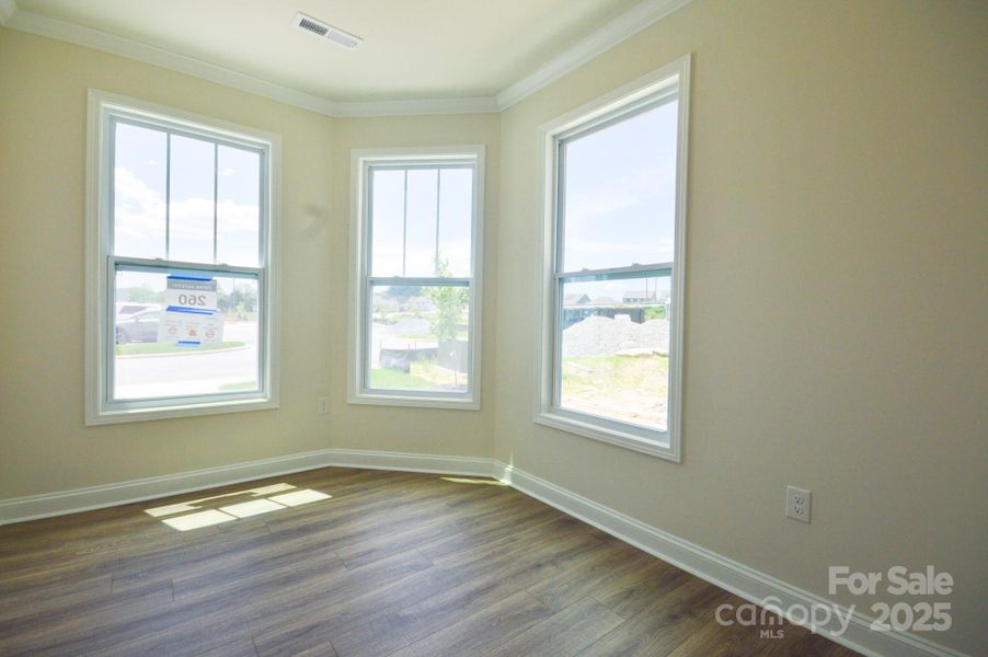 Photos are representative