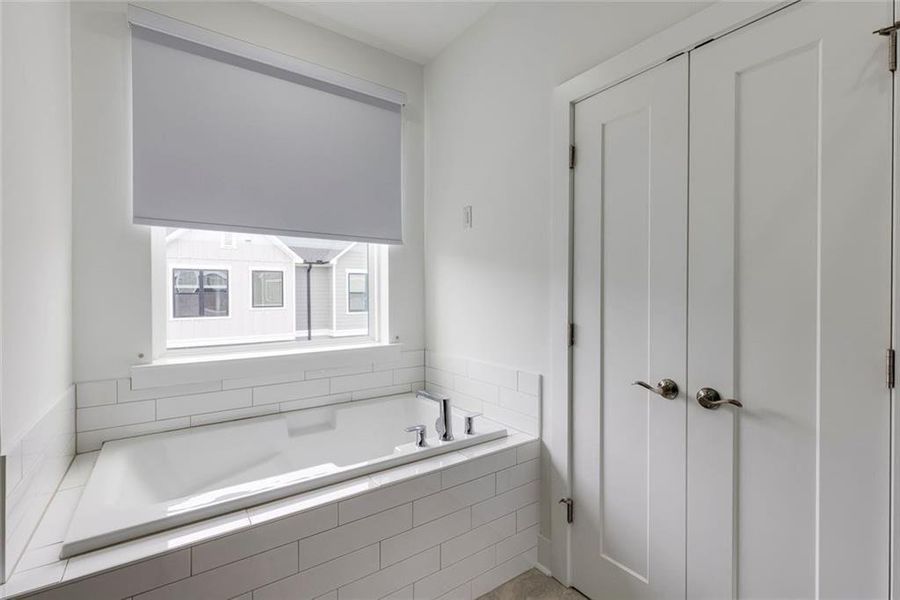 Image 49 of a home in Ashbury.