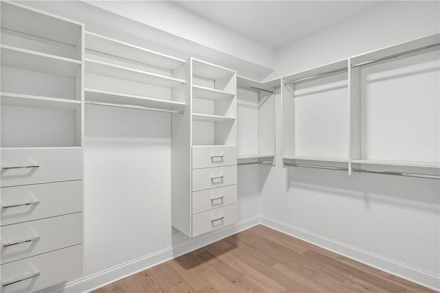 Spacious, unfurnished interior of a new home in Laurel View, Suwanee (Image 23).
