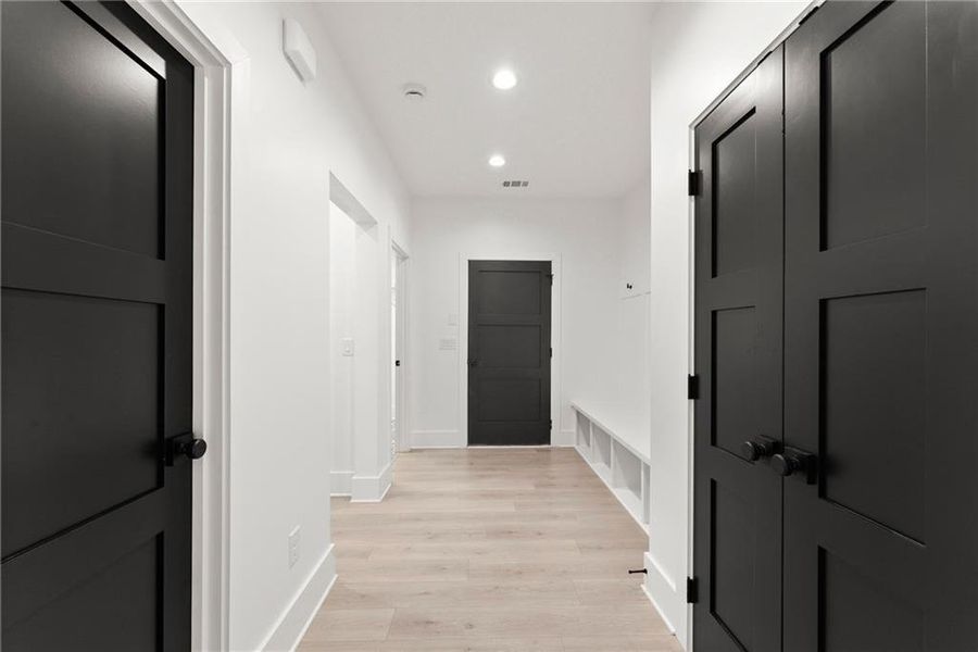Spacious, unfurnished interior of a new home in , Hartwell (Image 69).
