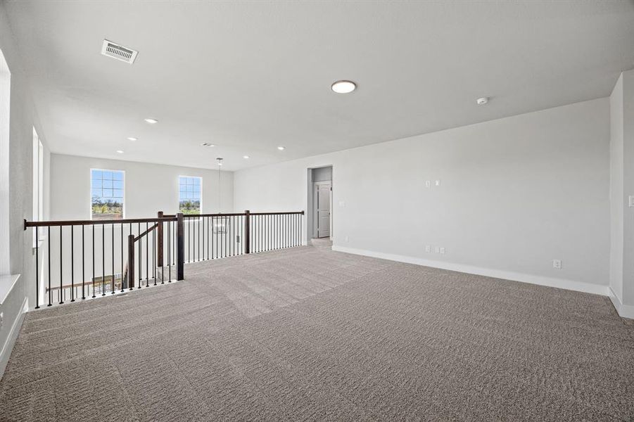 Spacious, unfurnished interior of a new home in The Heights at Uptown Celina, Celina (Image 11).