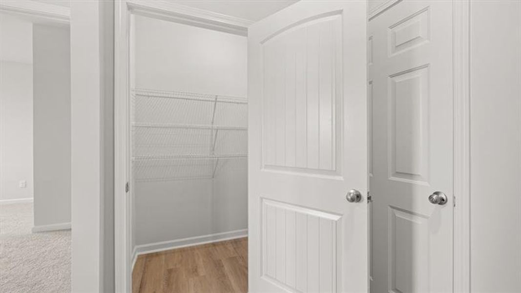 Spacious, unfurnished interior of a new home in , Dallas (Image 23).