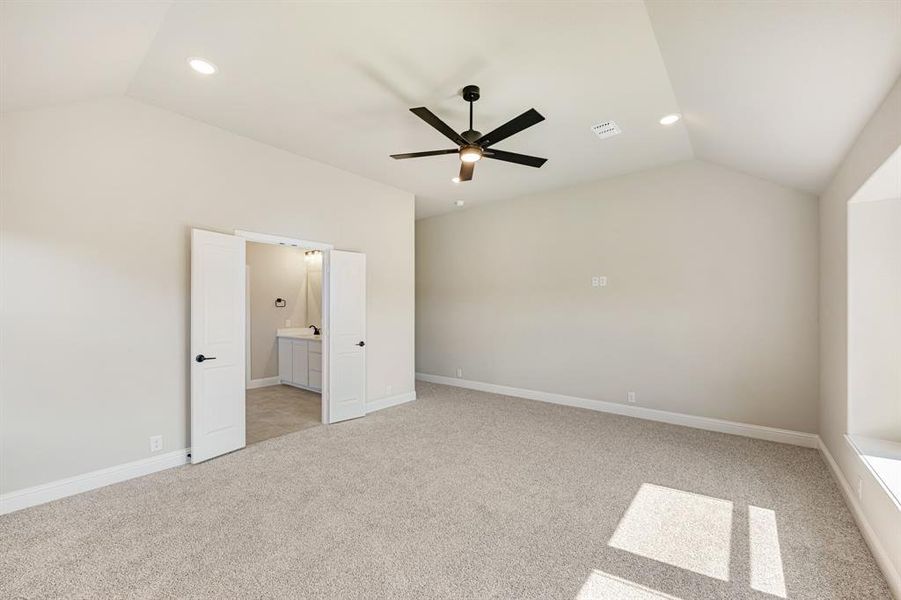 Spacious, unfurnished interior of a new home in The Grove, Midlothian (Image 13). Spacious, unfurnished interior of a new home in The Grove, Midlothian (Image 13).