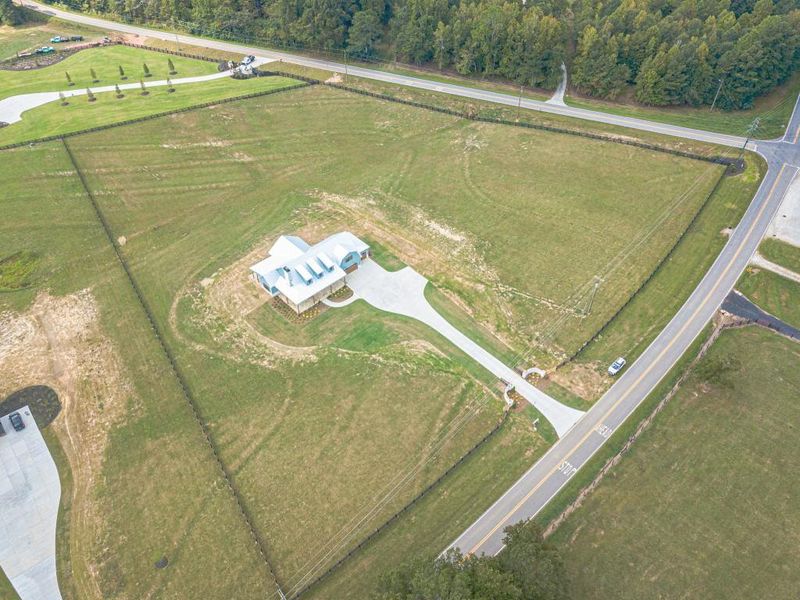 Image 60 of a home in .