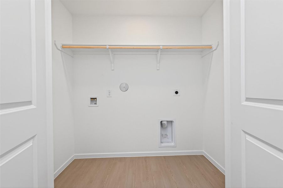Spacious, unfurnished interior of a new home in , Houston (Image 30).