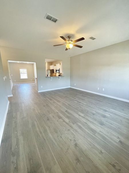 Spacious, unfurnished interior of a new home in Brandon Woods, Spring Hill (Image 4). Spacious, unfurnished interior of a new home in Brandon Woods, Spring Hill (Image 4).