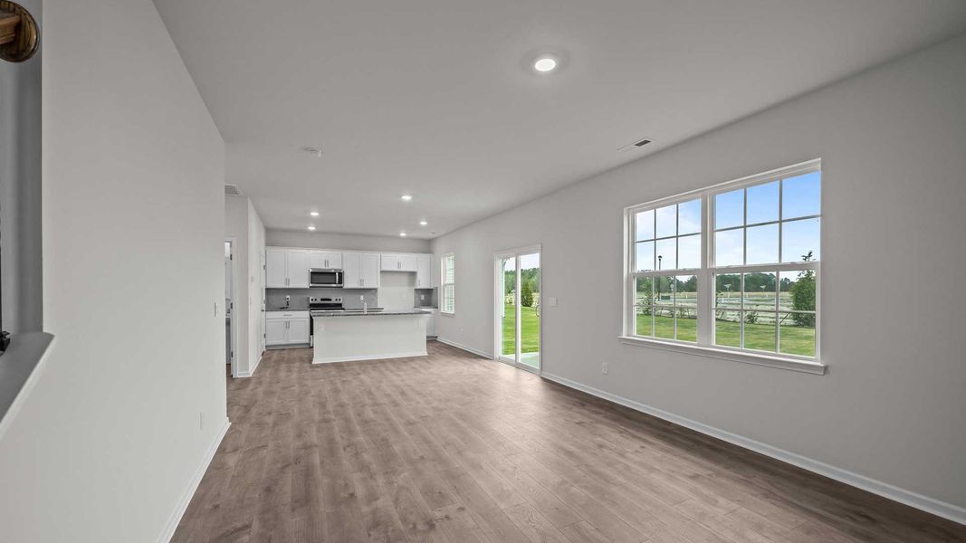 Spacious, unfurnished interior of a new home in Ridgewood Farms, Winterville (Image 18).