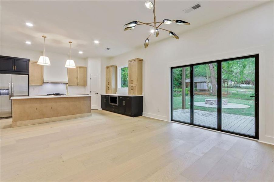 Spacious, unfurnished interior of a new home in , Marietta (Image 16).