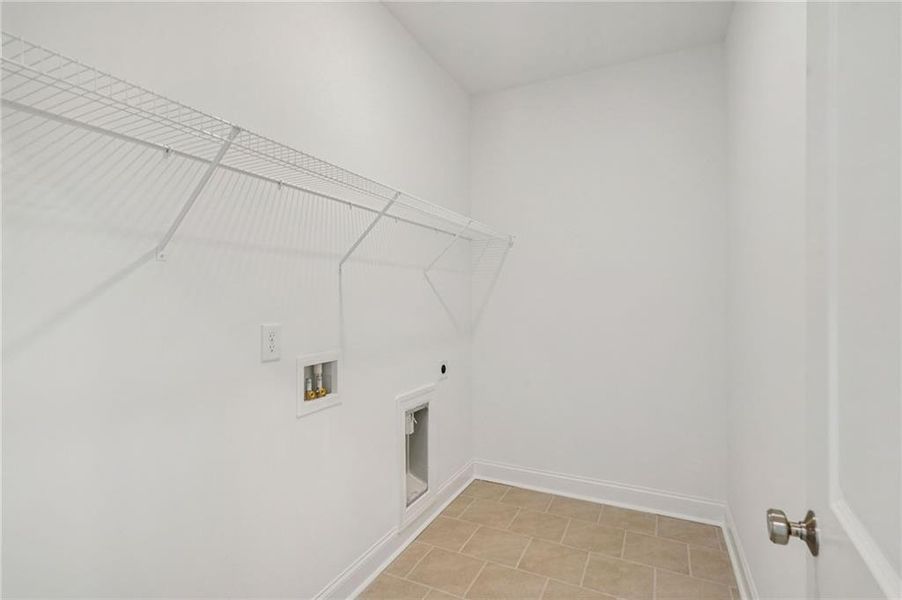 Spacious, unfurnished interior of a new home in Millcroft Townhomes, Buford (Image 26).