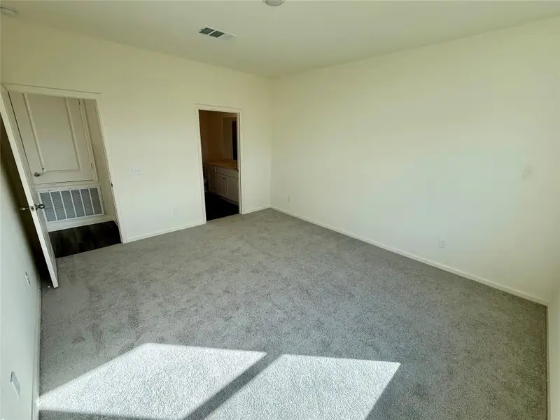 Spacious, unfurnished interior of a new home in Royal Pines, Porter (Image 5). Spacious, unfurnished interior of a new home in Royal Pines, Porter (Image 5).
