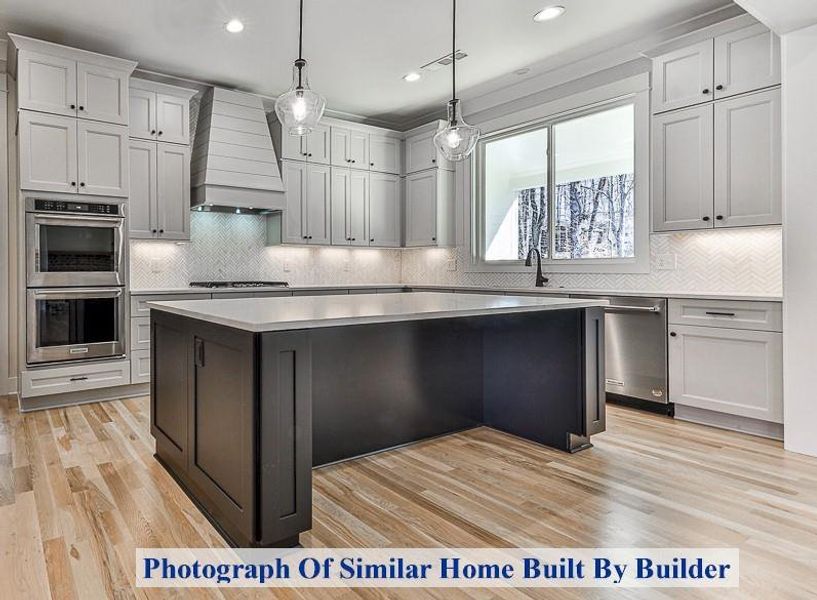 Furnished interior view inside a new home in , Jasper (Image 8).