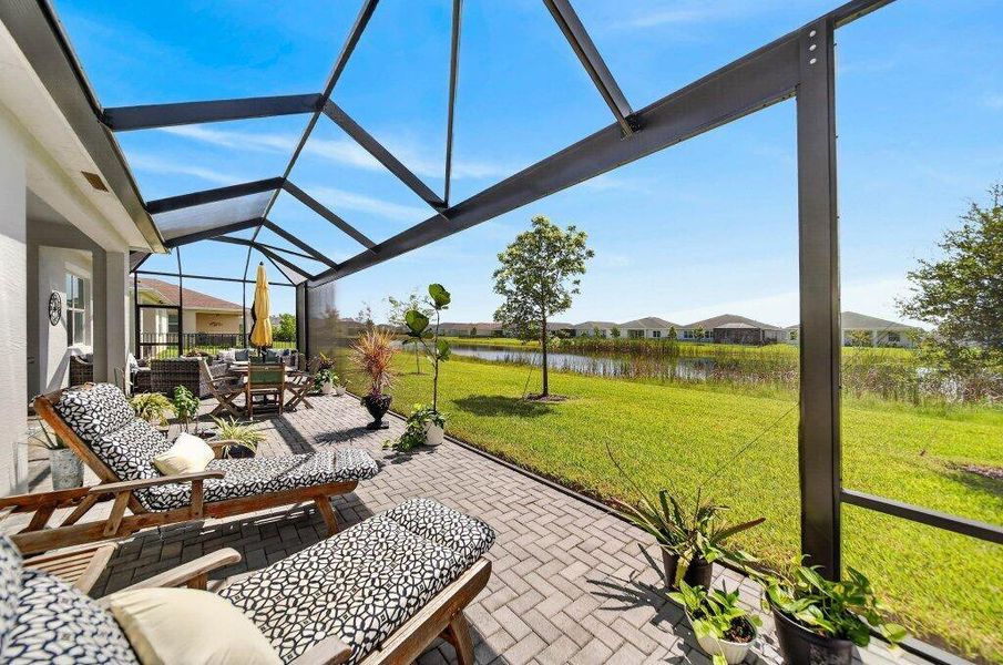 outdoorliving3.jpg-SMALL outdoorliving3.jpg-SMALL