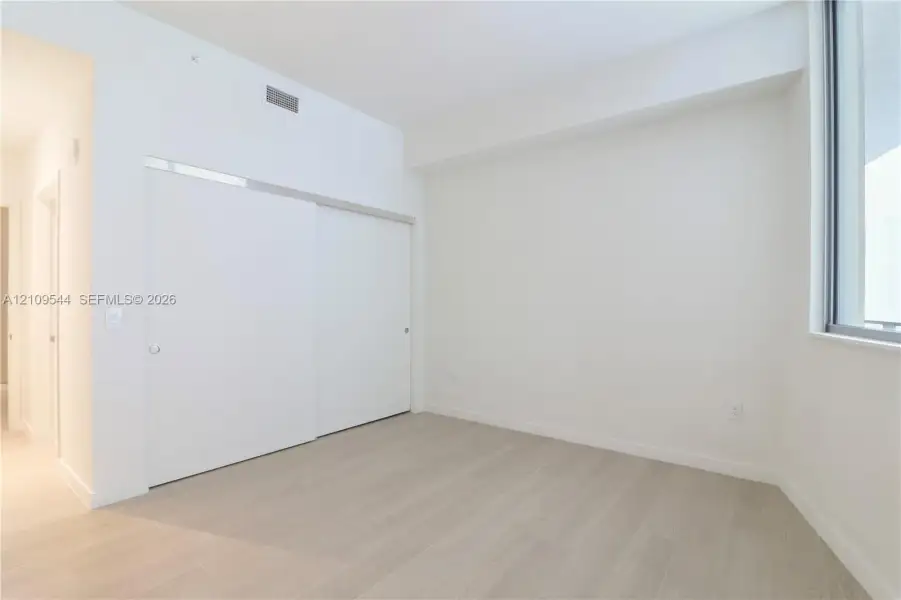 Spacious, unfurnished interior of a new home in , Miami (Image 53).