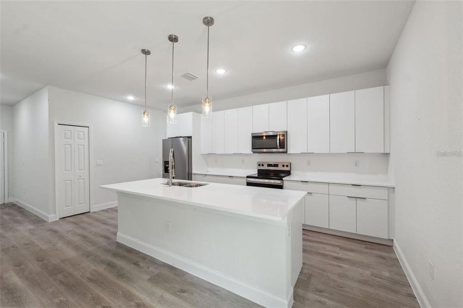 Furnished interior view inside a new home in , Dunnellon (Image 9).