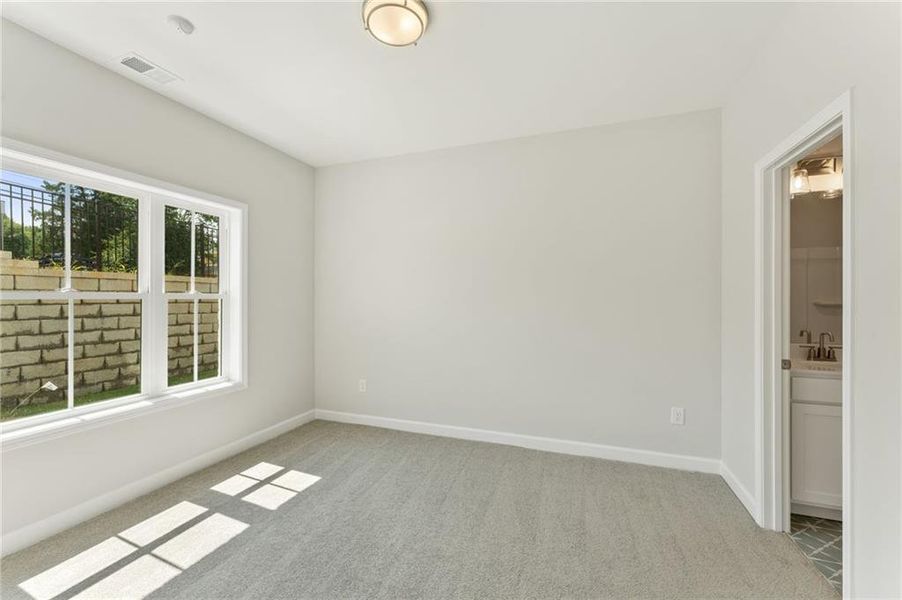 Spacious, unfurnished interior of a new home in East Park Village, Kennesaw (Image 29).