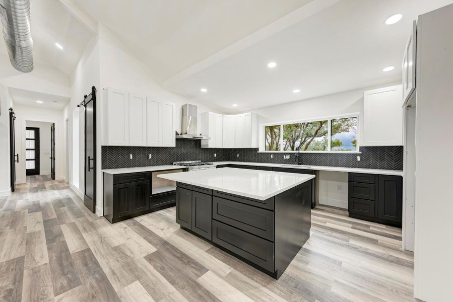 Spacious, unfurnished interior of a new home in , Bertram (Image 23).