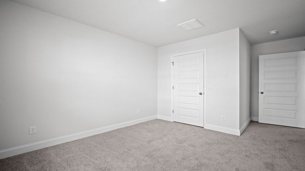 Spacious, unfurnished interior of a new home in Rice Hope, Port Wentworth (Image 36).
