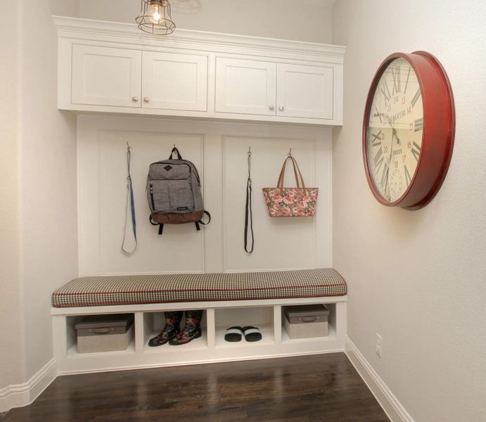 Corona Mud Room Corona Mud Room