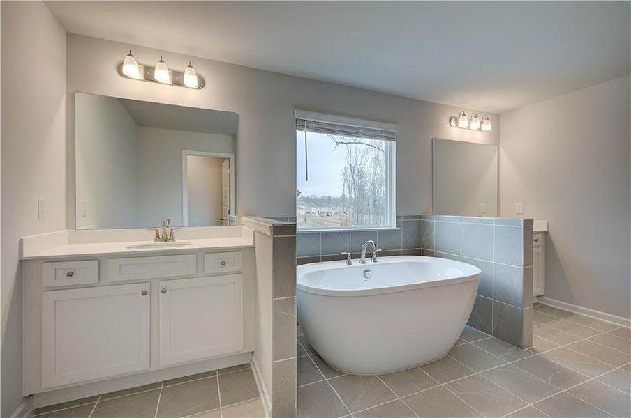 Furnished interior view inside a new home in Trinity Park, McDonough (Image 8).