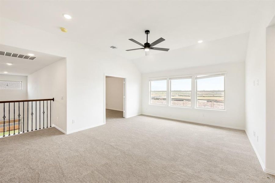 Spacious, unfurnished interior of a new home in Creekview Meadows, Pilot Point (Image 33). Spacious, unfurnished interior of a new home in Creekview Meadows, Pilot Point (Image 33).