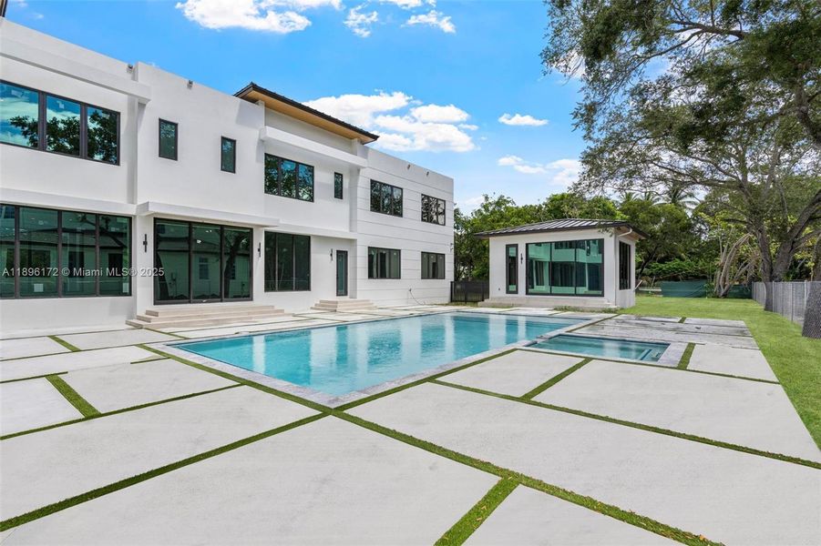 Exterior details and patio area of a home in , Palmetto Bay (Image 4). Exterior details and patio area of a home in , Palmetto Bay (Image 4).