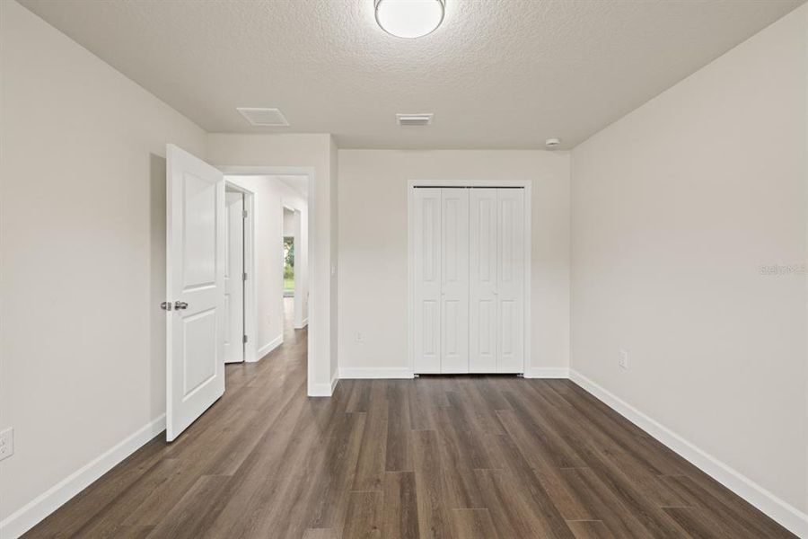 Spacious, unfurnished interior of a new home in , San Antonio (Image 31).