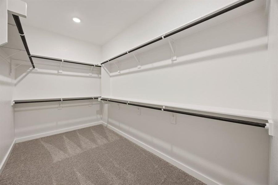 Spacious, unfurnished interior of a new home in Summerwood Estates, Red Oak (Image 11).