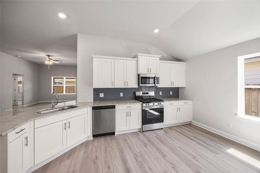Furnished interior view inside a new home in Grand Oaks Reserve, Cleveland (Image 7). Furnished interior view inside a new home in Grand Oaks Reserve, Cleveland (Image 7).