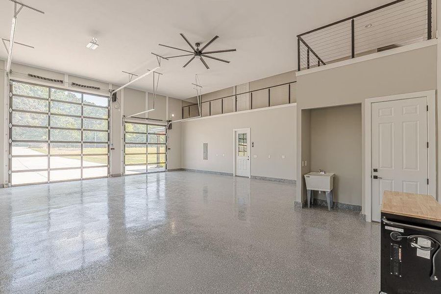 Spacious, unfurnished interior of a new home in , Bremen (Image 37). Spacious, unfurnished interior of a new home in , Bremen (Image 37).