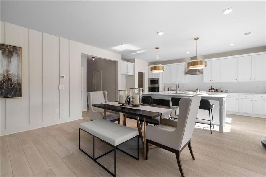Furnished interior view inside a new home in Abbotts Crossing, Conyers (Image 5).