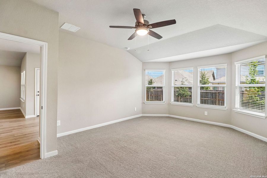 Spacious, unfurnished interior of a new home in Estancia Ranch - Premier Series, San Antonio (Image 19). Spacious, unfurnished interior of a new home in Estancia Ranch - Premier Series, San Antonio (Image 19).
