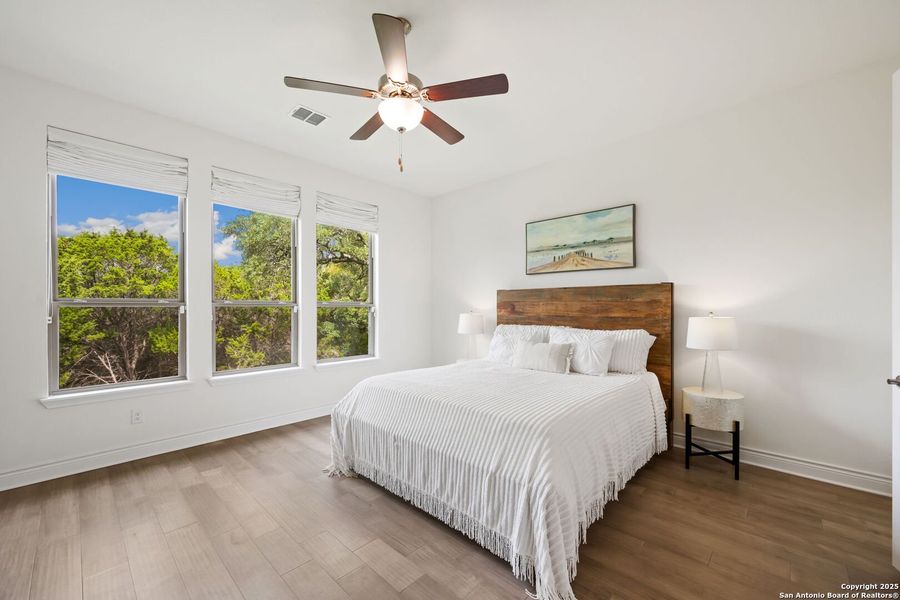 Furnished interior view inside a new home in Esperanza - 70', Boerne (Image 16). Furnished interior view inside a new home in Esperanza - 70', Boerne (Image 16).