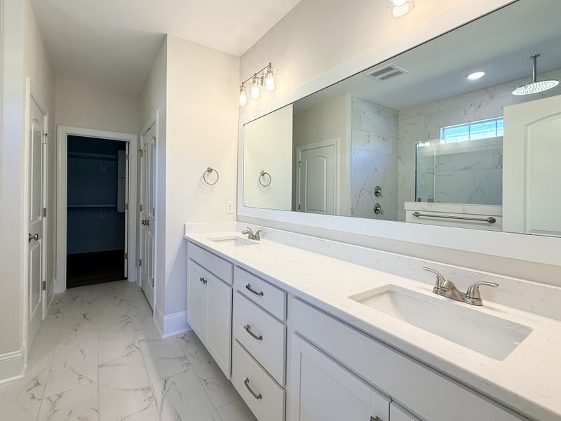 Furnished interior view inside a new home in Riverside Cove, Wilmington (Image 7).