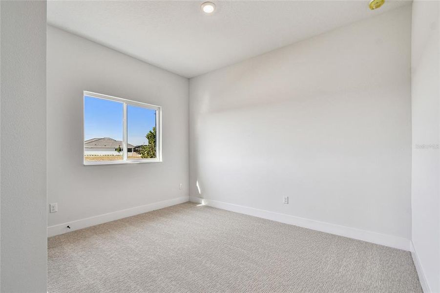 Spacious, unfurnished interior of a new home in Palmera Wellen Park - Classic Series, Venice (Image 33).