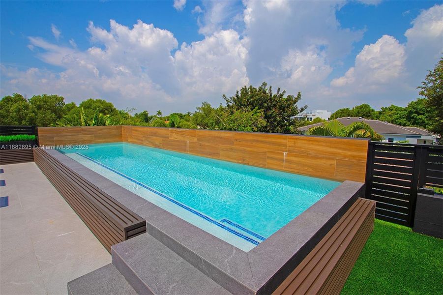 Image 77 of a home in .