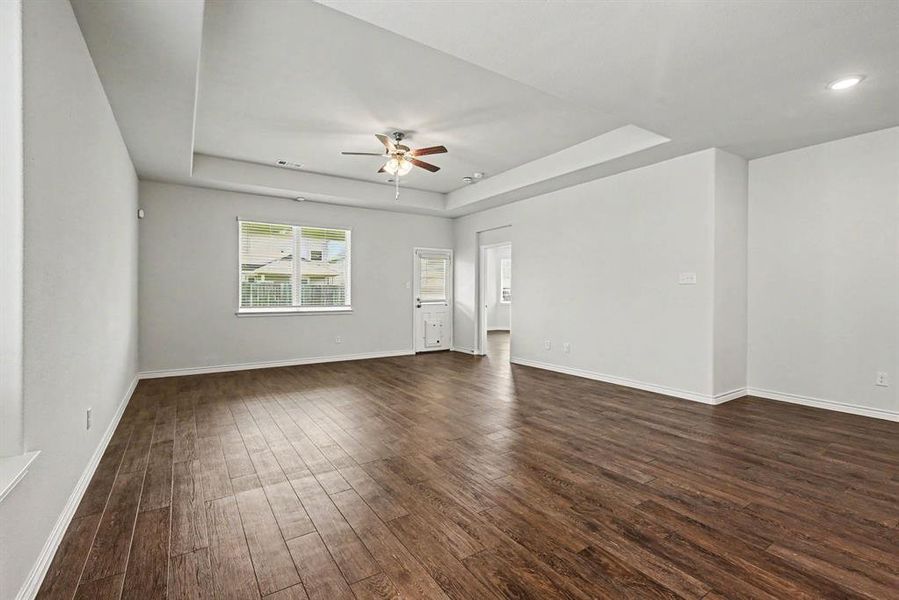 Spacious, unfurnished interior of a new home in , Fort Worth (Image 12).