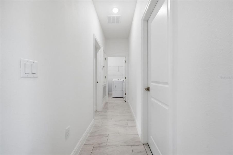 Spacious, unfurnished interior of a new home in , Ocala (Image 30).