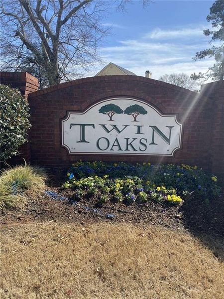 Image 16 of a home in Twin Oaks.