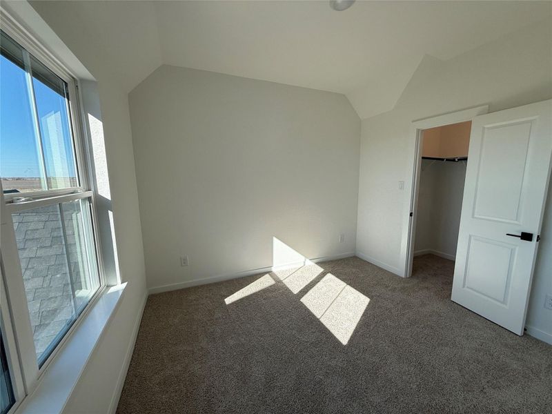 Spacious, unfurnished interior of a new home in Austin Point, Richmond (Image 7).