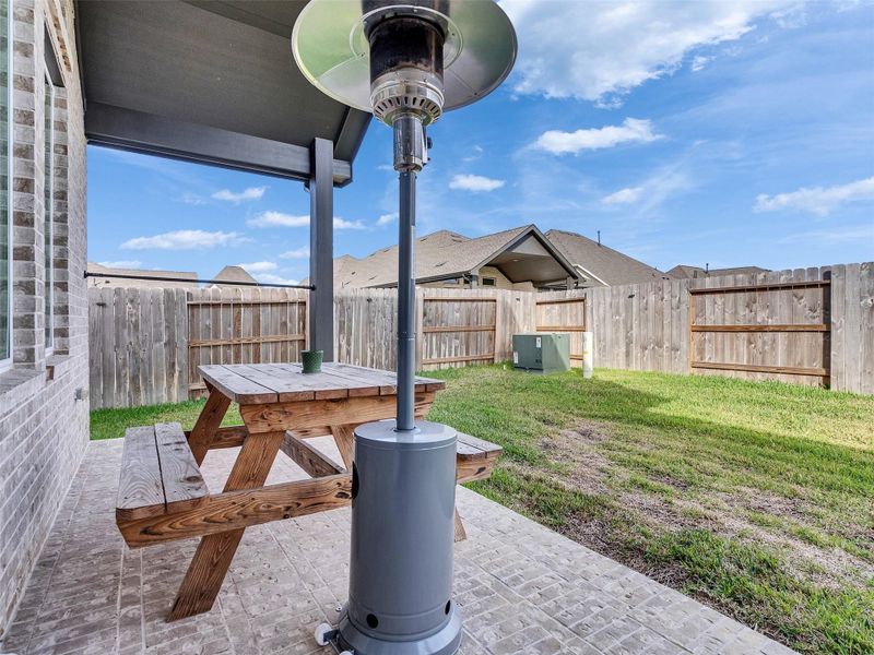 Exterior details and patio area of a home in Cherrywood Estates, Tomball (Image 23).