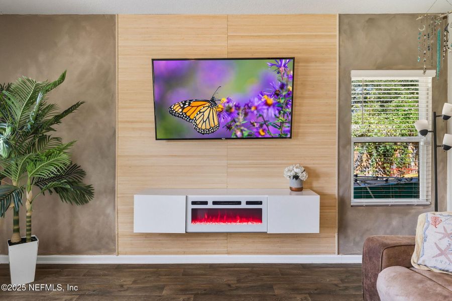 Image 64 of a home in Ravenswood Village.