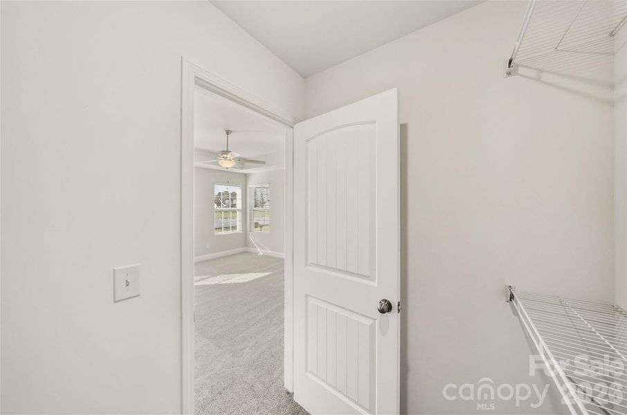 Spacious, unfurnished interior of a new home in , Stanfield (Image 37).