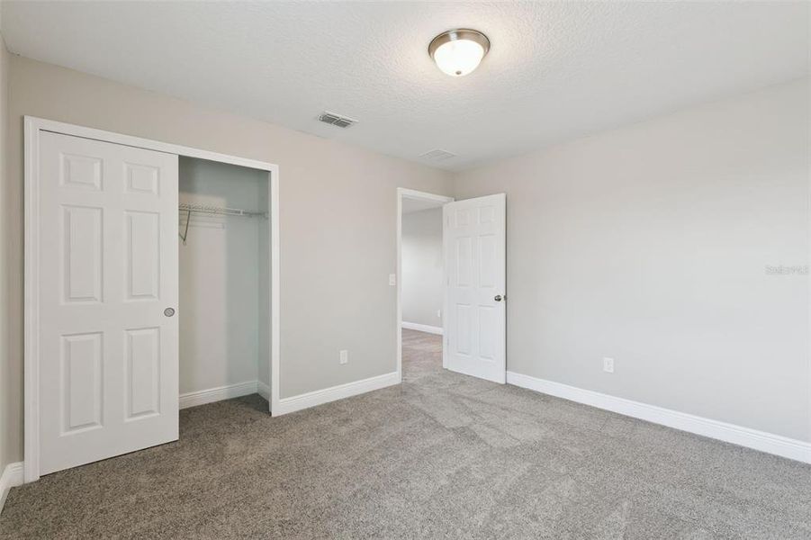 Spacious, unfurnished interior of a new home in , Daytona Beach (Image 39).