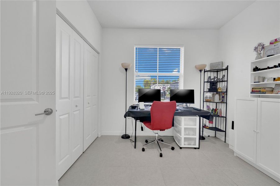 Furnished interior view inside a new home in , Homestead (Image 33).