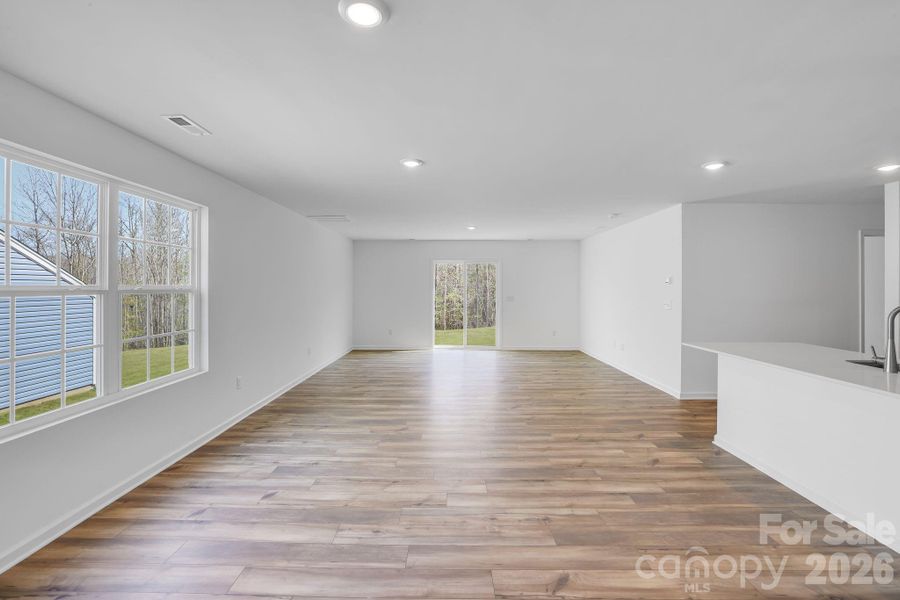 Spacious, unfurnished interior of a new home in Cleveland Hill, Shelby (Image 31).