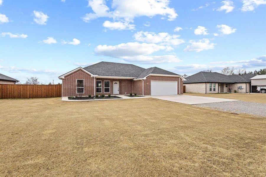 Exterior details and patio area of a home in , Ector (Image 26).