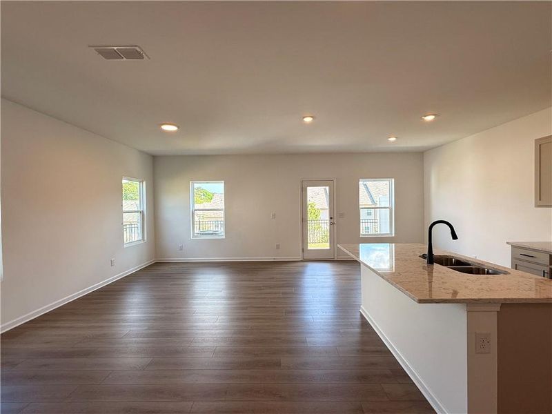 Spacious, unfurnished interior of a new home in Leydenview, Mableton (Image 23).